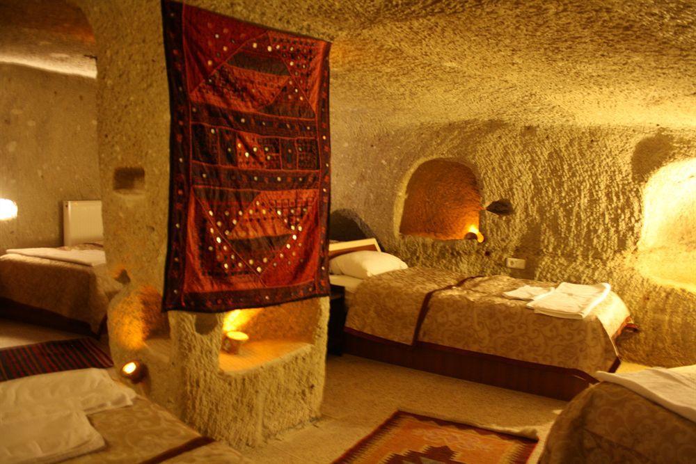 Caravanserai Cave Hotel Goreme Exterior photo