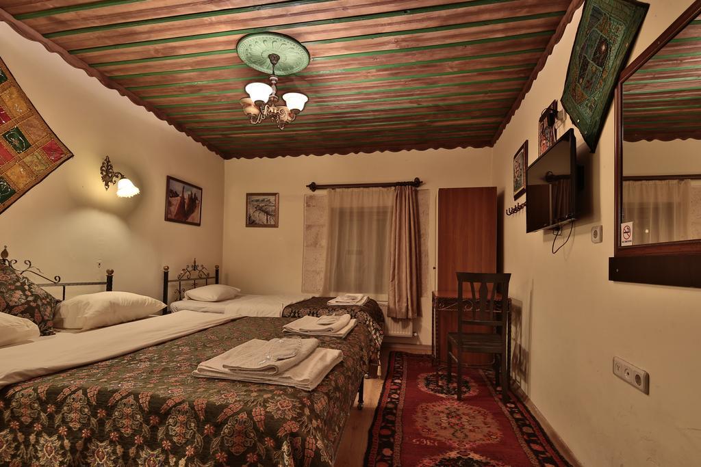 Caravanserai Cave Hotel Goreme Exterior photo